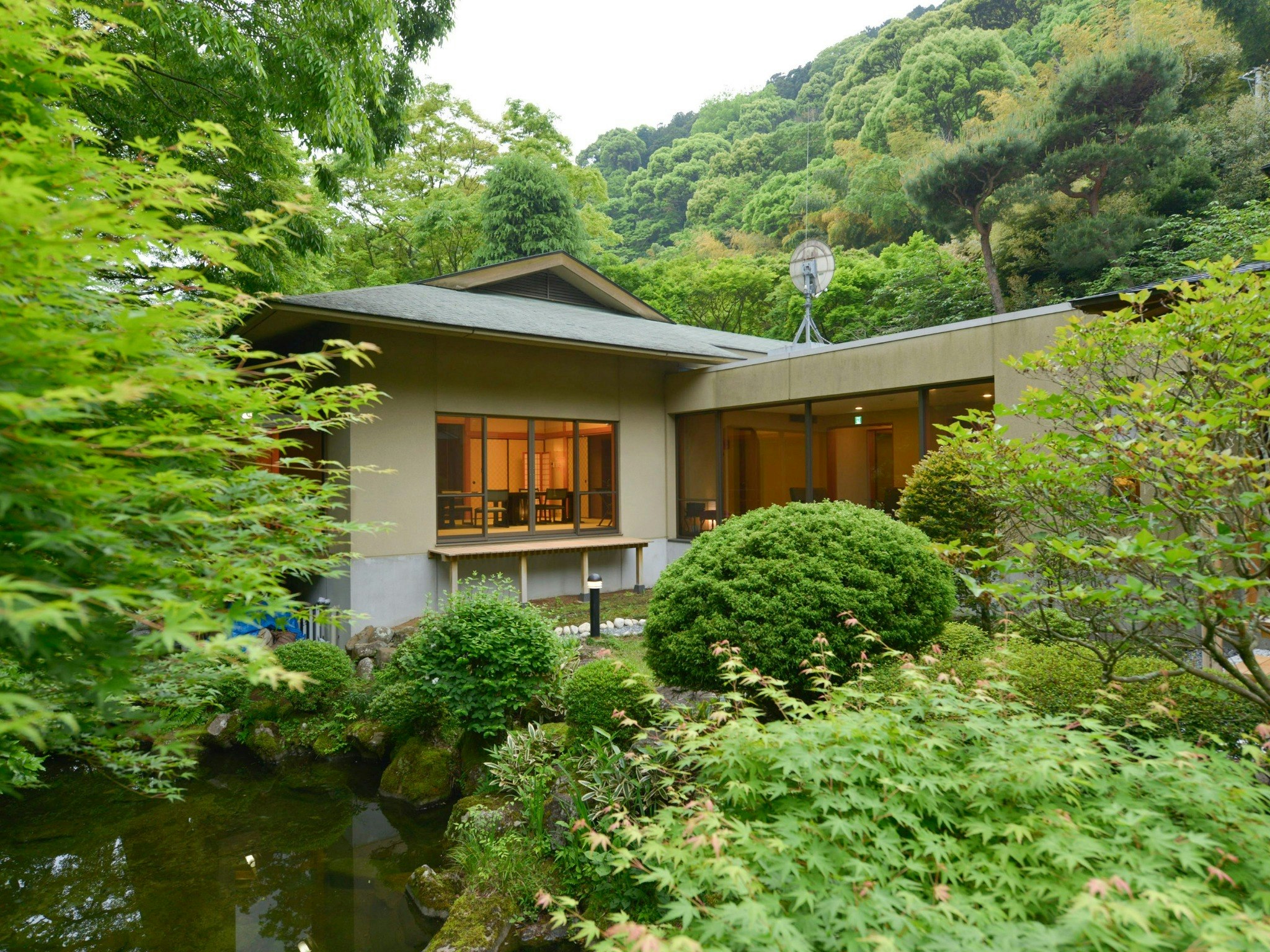 【禁煙】日本庭園に囲まれた和風建築の隠れ家宿 ※最大15名様
